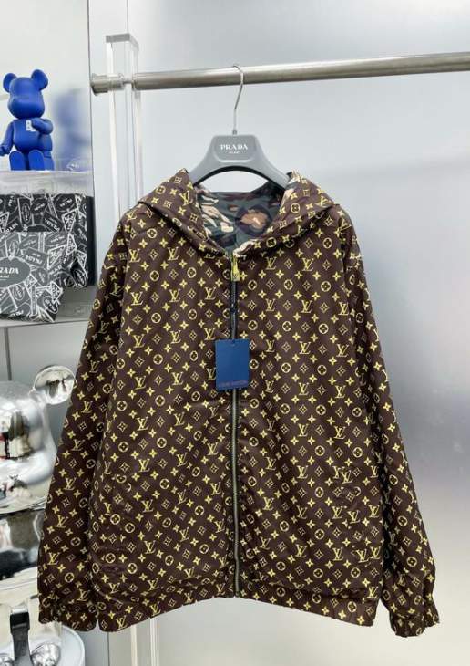 Picture of Louis Vuitton Jackets _SKULVM-3XLxetr7831859